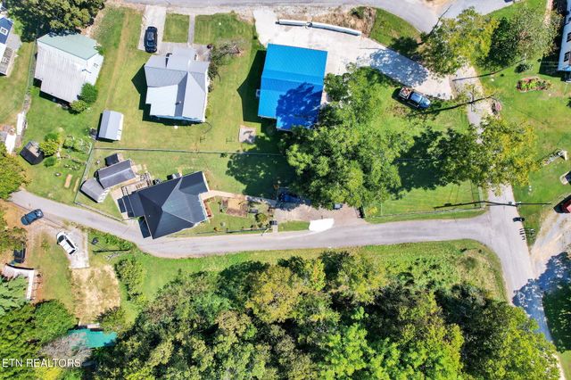 115 Gay St, Athens, TN 37303