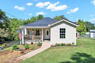 115 Gay St, Athens, TN 37303