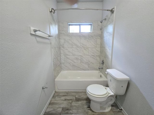 4410 Larkspur Street A, Houston, TX 77051