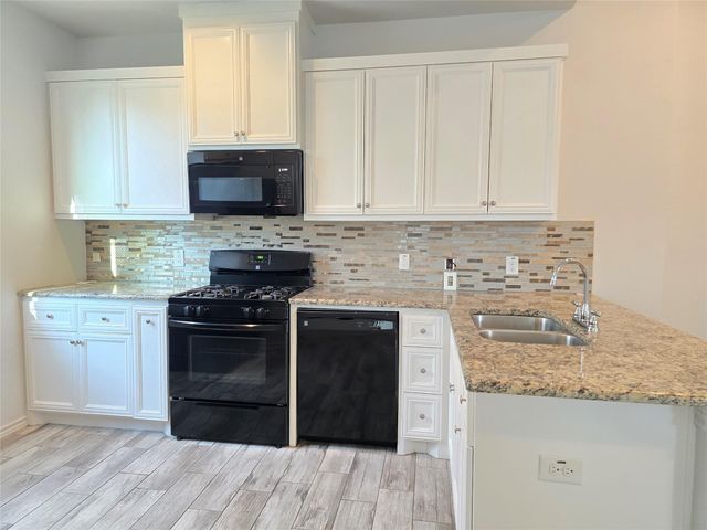 4410 Larkspur Street A, Houston, TX 77051