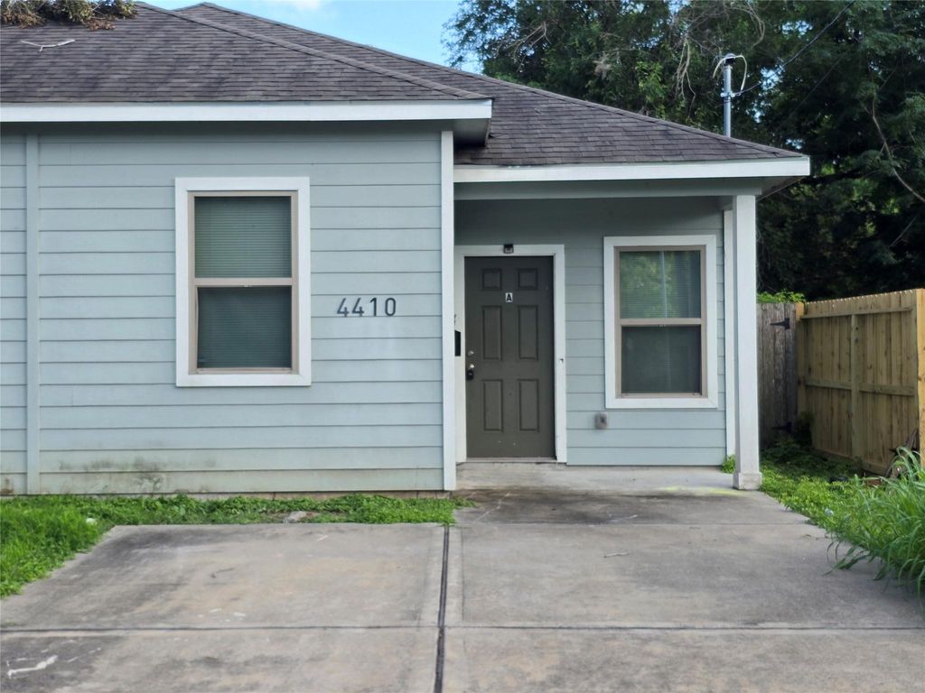 4410 Larkspur Street A, Houston, TX 77051