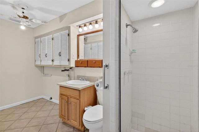 40 S KENTUCKY AVENUE, Umatilla, FL 32784