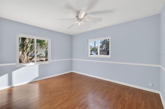 40 S KENTUCKY AVENUE, Umatilla, FL 32784