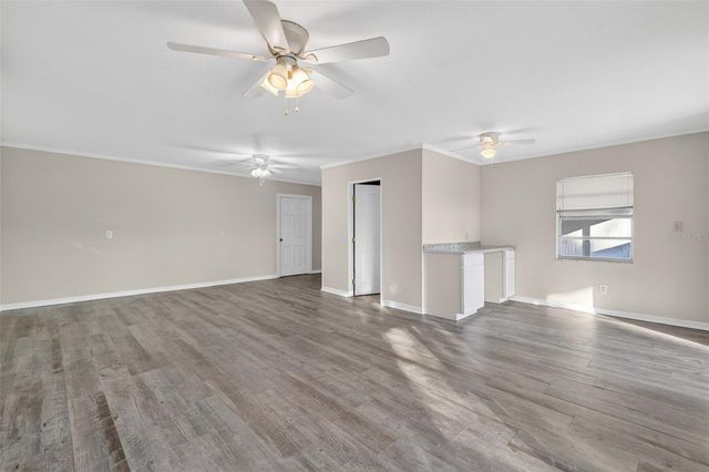 40 S KENTUCKY AVENUE, Umatilla, FL 32784