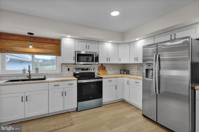 435 E CANAL ST, Lebanon, PA 17046