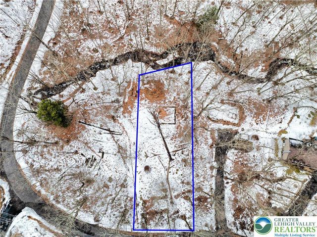 Sparrow Road, Lehman Twp, PA 18324