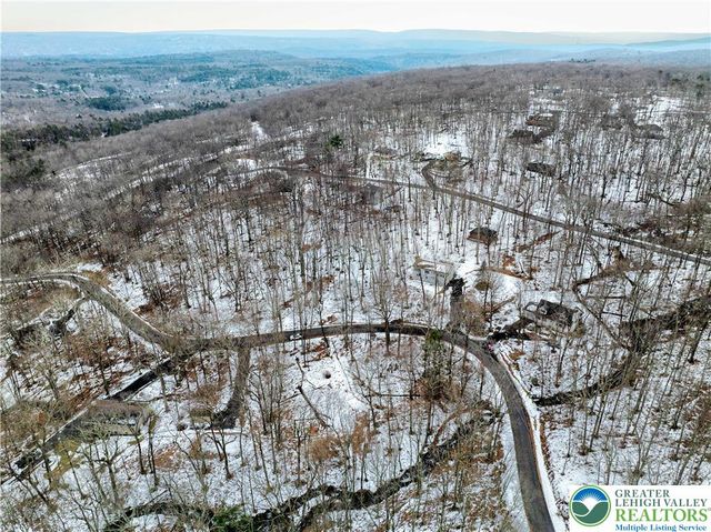 Sparrow Road, Lehman Twp, PA 18324