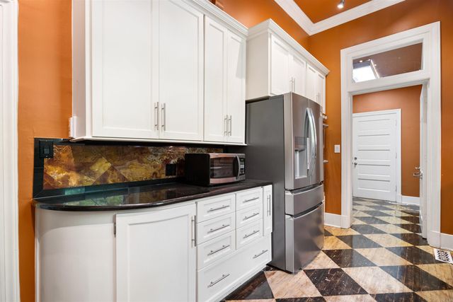 1419 S Main St, Jonesboro, AR 72401