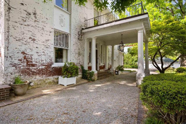 1419 S Main St, Jonesboro, AR 72401