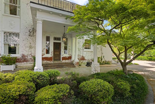 1419 S Main St, Jonesboro, AR 72401