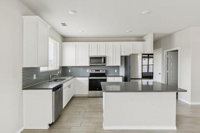 969 Ravenwood Lane, Van Alstyne, TX 75495