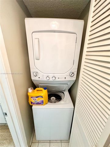 353 S Us Highway 1 E103, Jupiter, FL 33477