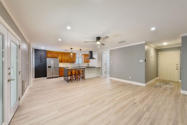 7107 Barnsdale WAY, Austin, TX 78745
