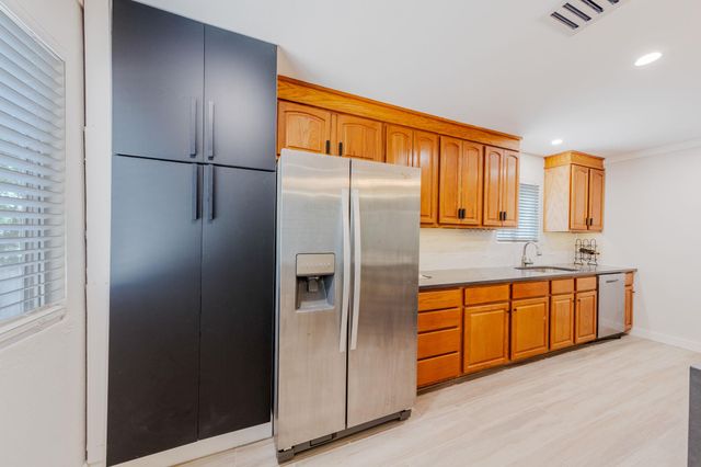 7107 Barnsdale WAY, Austin, TX 78745