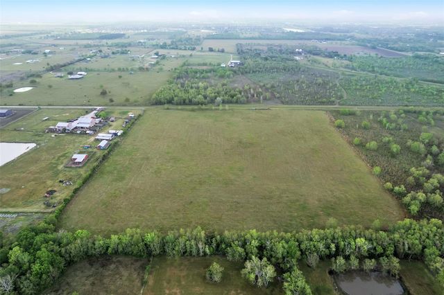 000 County Road 63, Rosharon, TX 77583