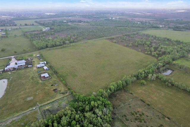 000 County Road 63, Rosharon, TX 77583