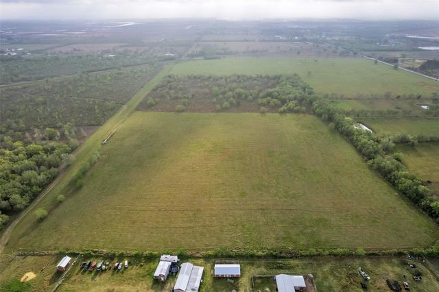 000 County Road 63, Rosharon, TX 77583