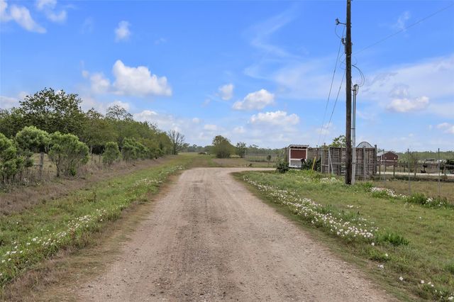 000 County Road 63, Rosharon, TX 77583