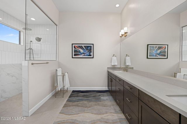 2852 E Camino A Los Vientos, Tucson, AZ 85718