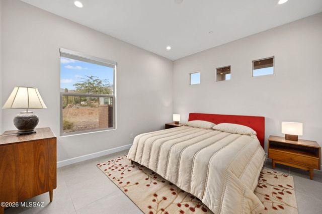 2852 E Camino A Los Vientos, Tucson, AZ 85718