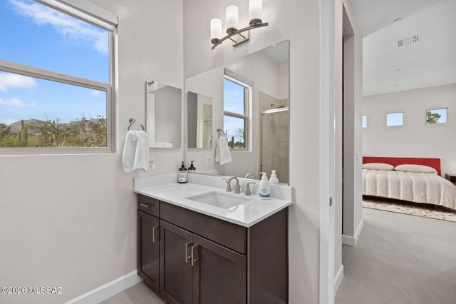 2852 E Camino A Los Vientos, Tucson, AZ 85718