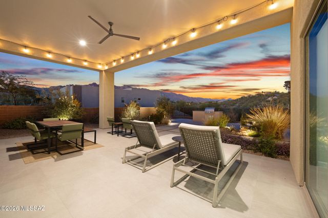 2852 E Camino A Los Vientos, Tucson, AZ 85718