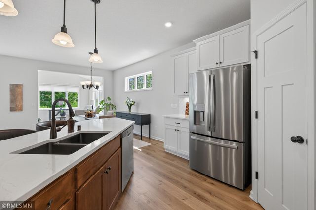 1000 Oakwood Road, Newport, MN 55055