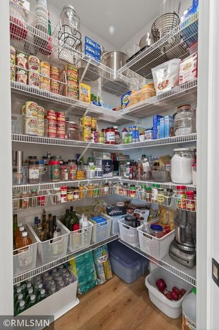 1000 Oakwood Road, Newport, MN 55055