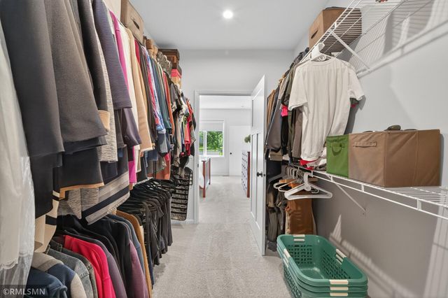 1000 Oakwood Road, Newport, MN 55055