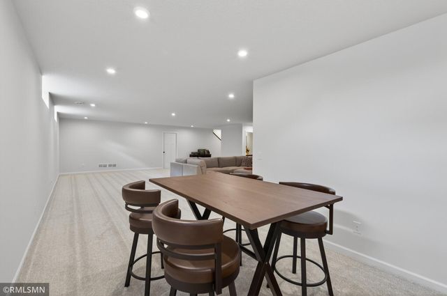 1000 Oakwood Road, Newport, MN 55055