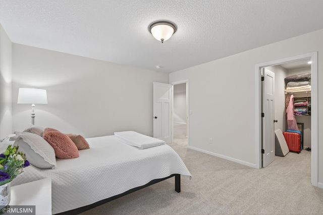 1000 Oakwood Road, Newport, MN 55055