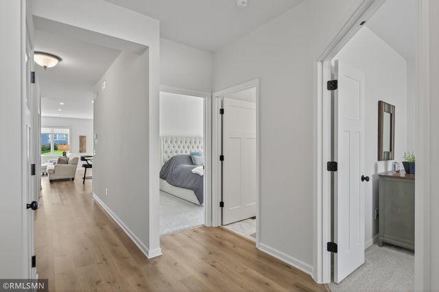 1000 Oakwood Road, Newport, MN 55055