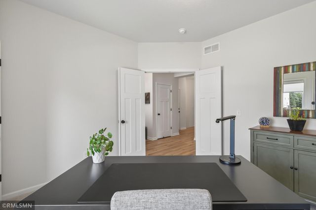 1000 Oakwood Road, Newport, MN 55055