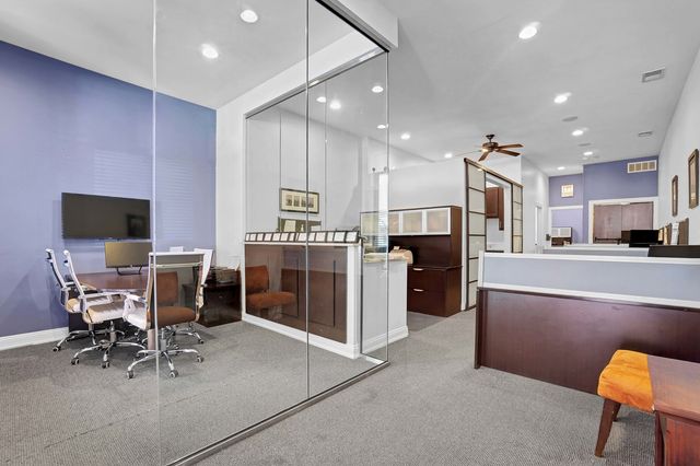 1411 W CHICAGO Avenue C1, Chicago, IL 60642