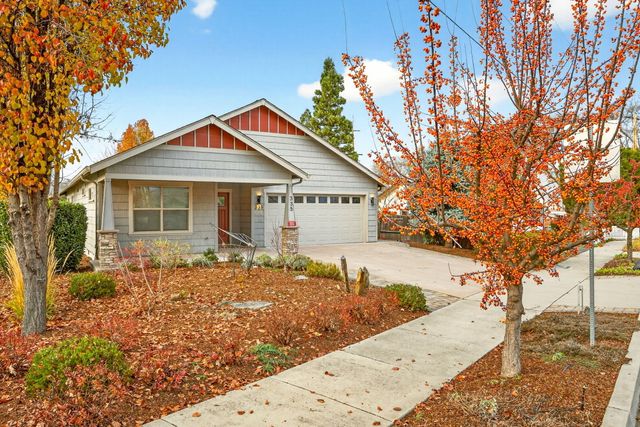 335 Meadow Slope Drive, Talent, OR 97540