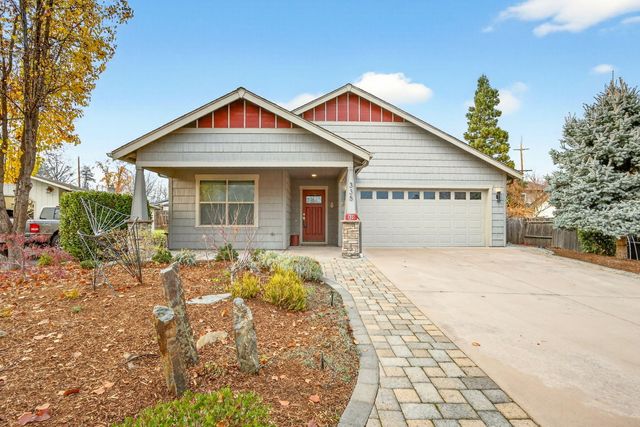 335 Meadow Slope Drive, Talent, OR 97540