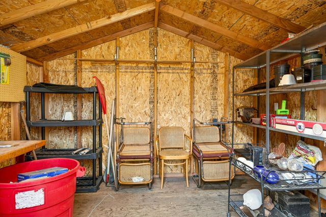 335 Meadow Slope Drive, Talent, OR 97540