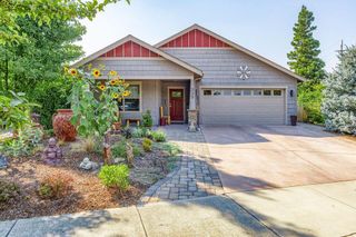 335 Meadow Slope Drive, Talent, OR 97540