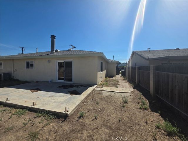 9906 Cypress Avenue, Fontana, CA 92335