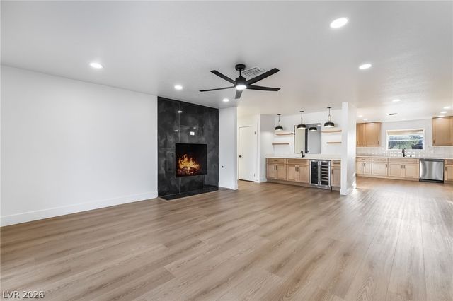 429 Crestway Road, Henderson, NV 89015