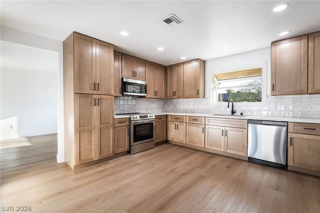 429 Crestway Road, Henderson, NV 89015