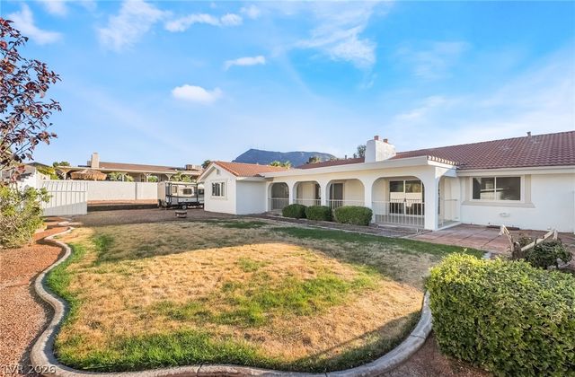 429 Crestway Road, Henderson, NV 89015