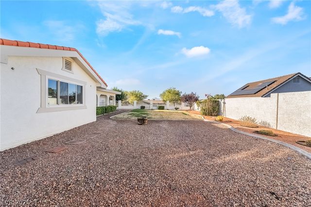 429 Crestway Road, Henderson, NV 89015