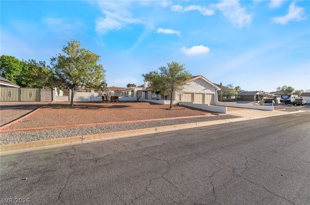 429 Crestway Road, Henderson, NV 89015