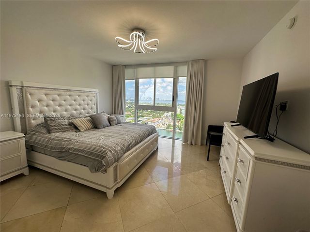 4775 Collins Ave 2407, Miami Beach, FL 33140