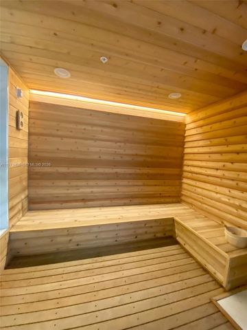 4775 Collins Ave 2407, Miami Beach, FL 33140