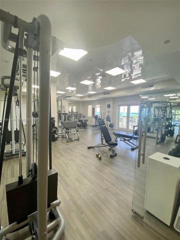 4775 Collins Ave 2407, Miami Beach, FL 33140