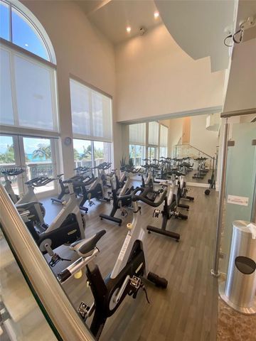 4775 Collins Ave 2407, Miami Beach, FL 33140