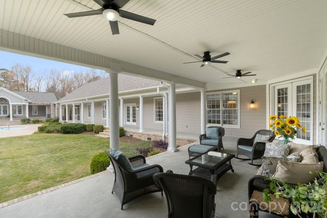 393 Youngs Bend Road, Kershaw, SC 29067