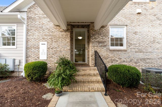 393 Youngs Bend Road, Kershaw, SC 29067